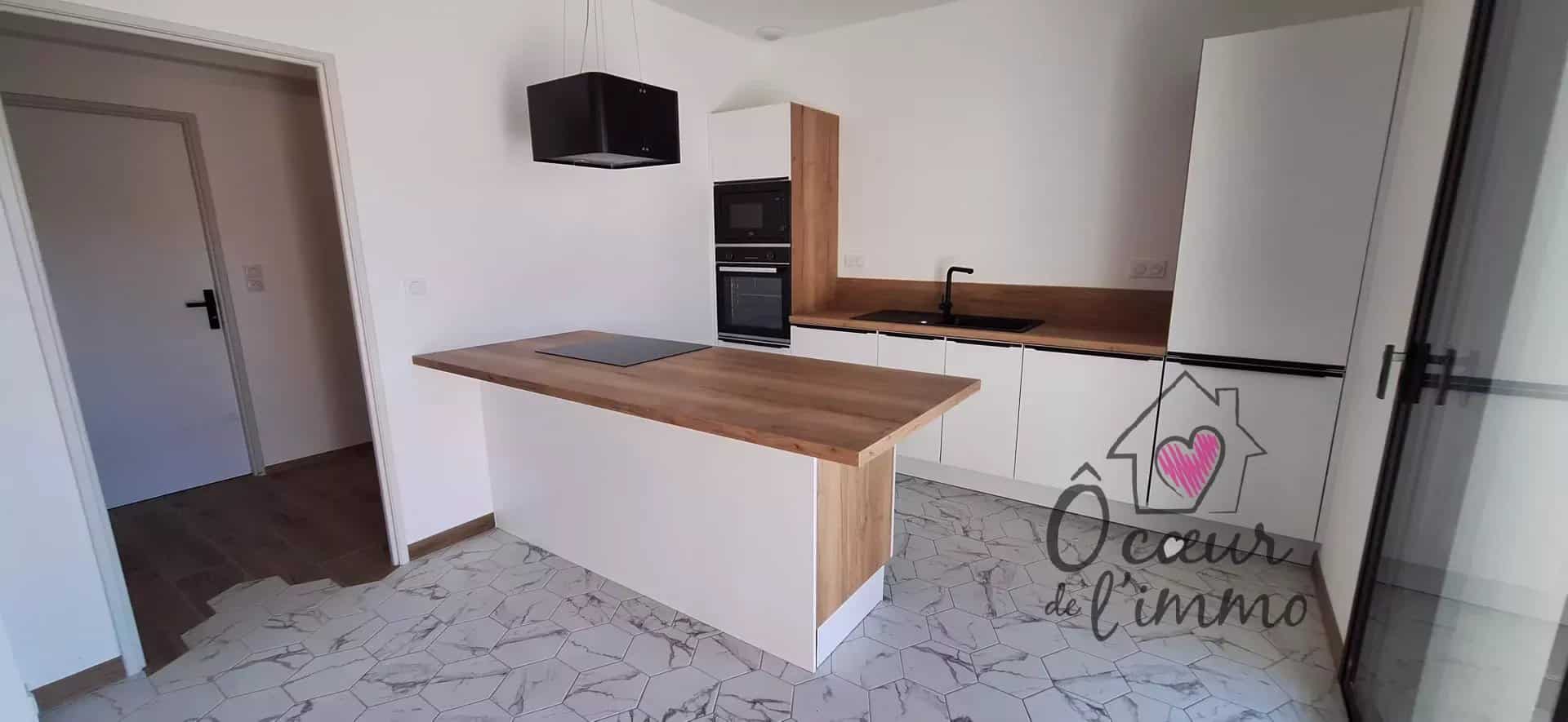 Plain pied de 2024 : 119 m2 + garage.