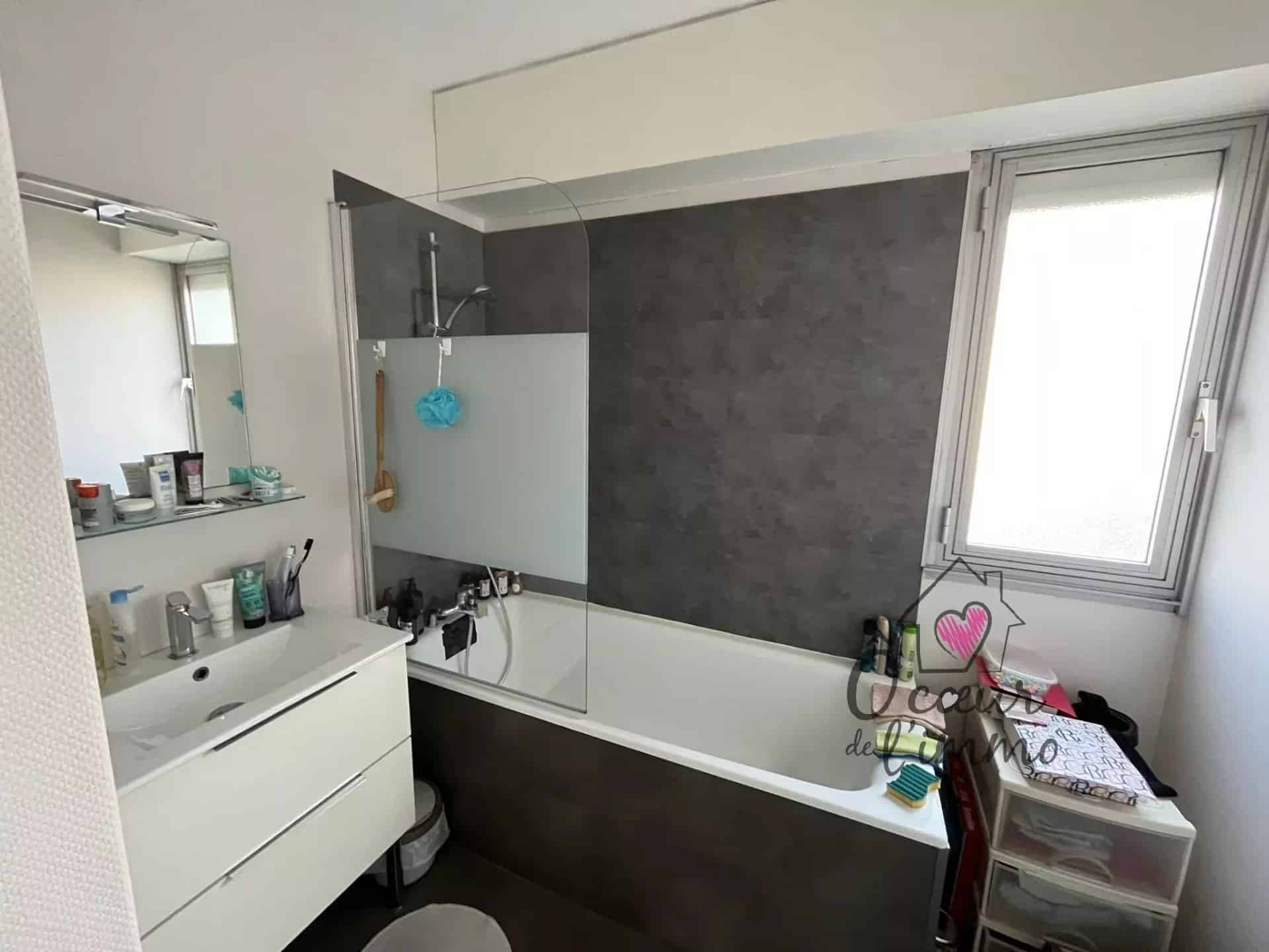 CHOLET APPARTEMENT T3 QUARTIER LORRAINE CALINS