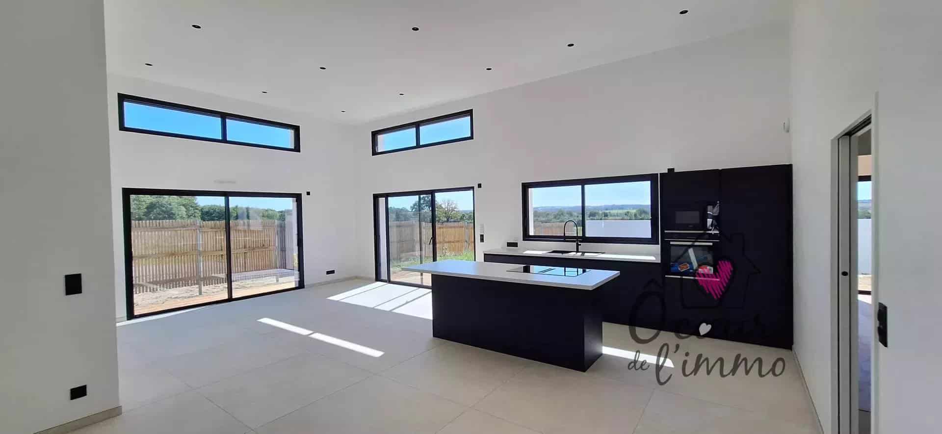 Nouveau :  Plain pied 4 chambres :144m2 + garage