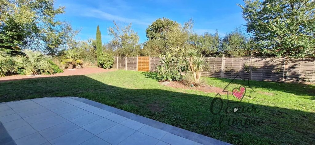 Plain pied  : 4 chambres avec garage.
