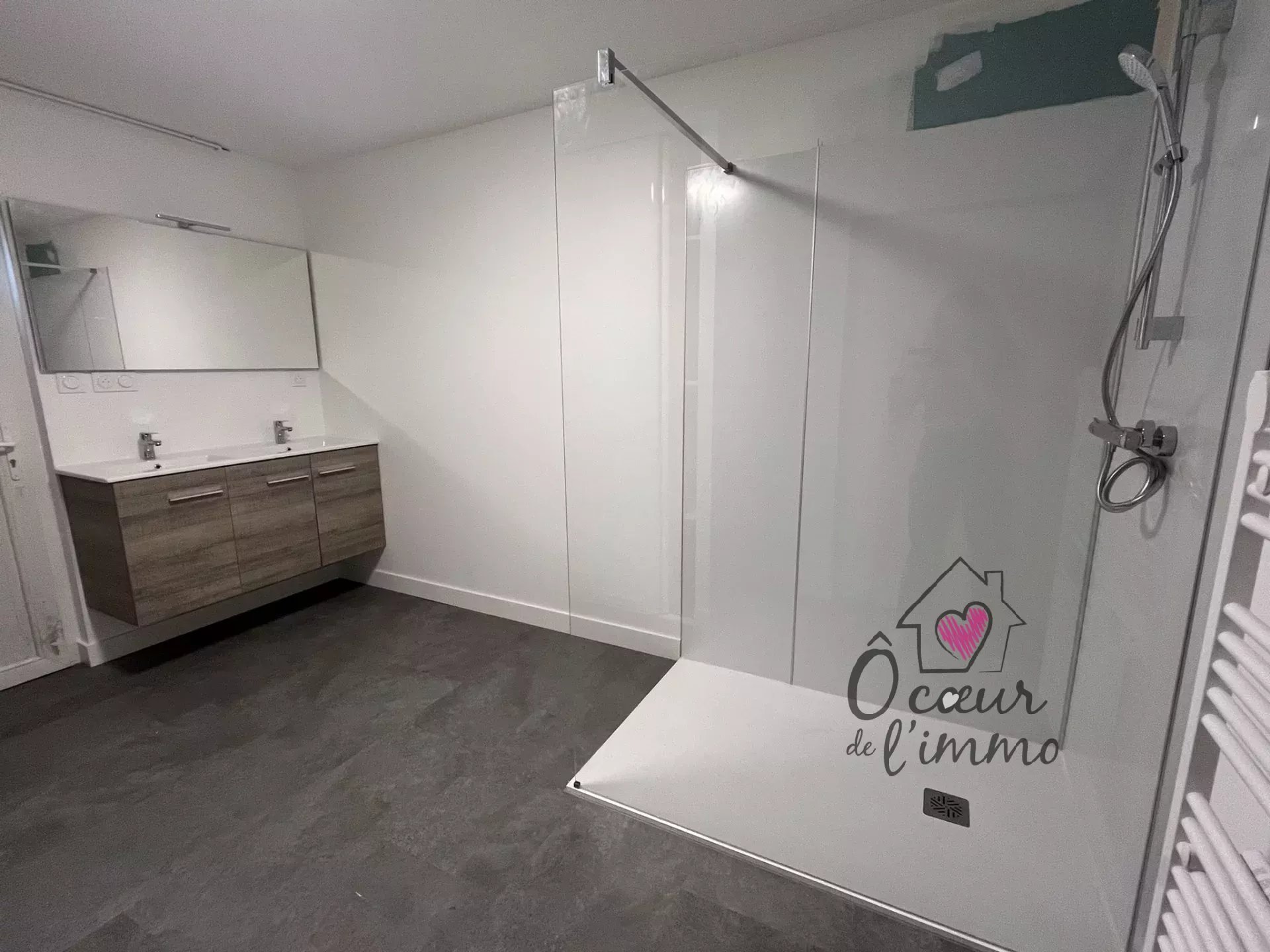 PAVILLON SUR SOUS SOL, SAINT LEGER SOUS CHOLET