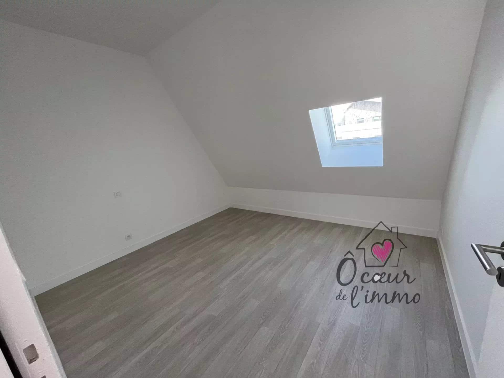 CHOLET APPARTEMENT T4