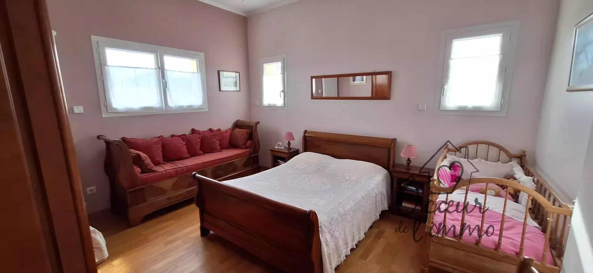 Maison 195 m2  quartier résidentiel de Cholet.