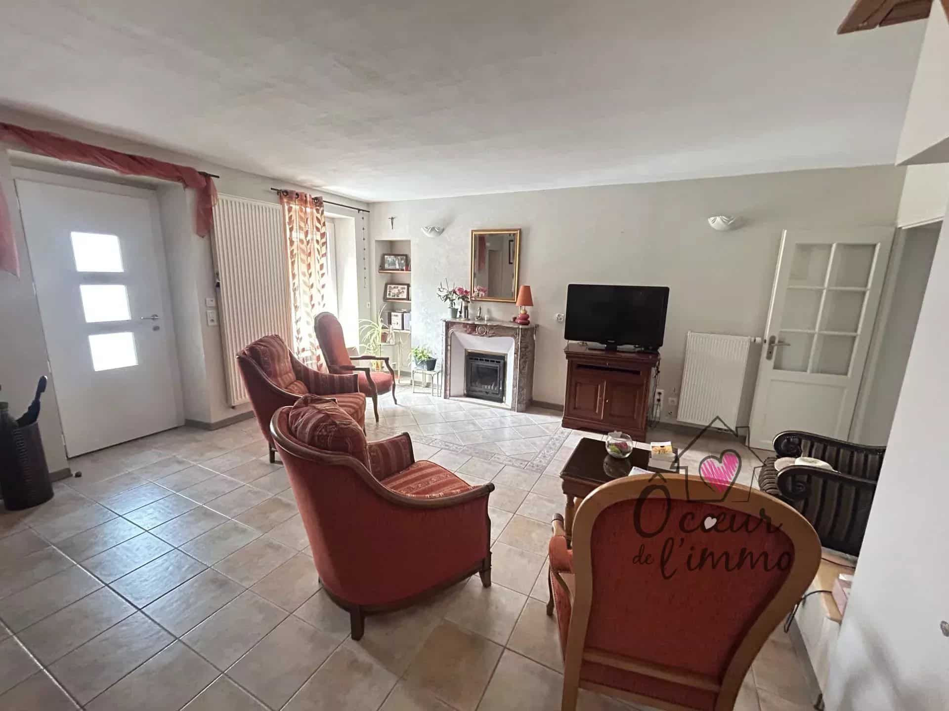 MAISON EN CAMPAGNE
