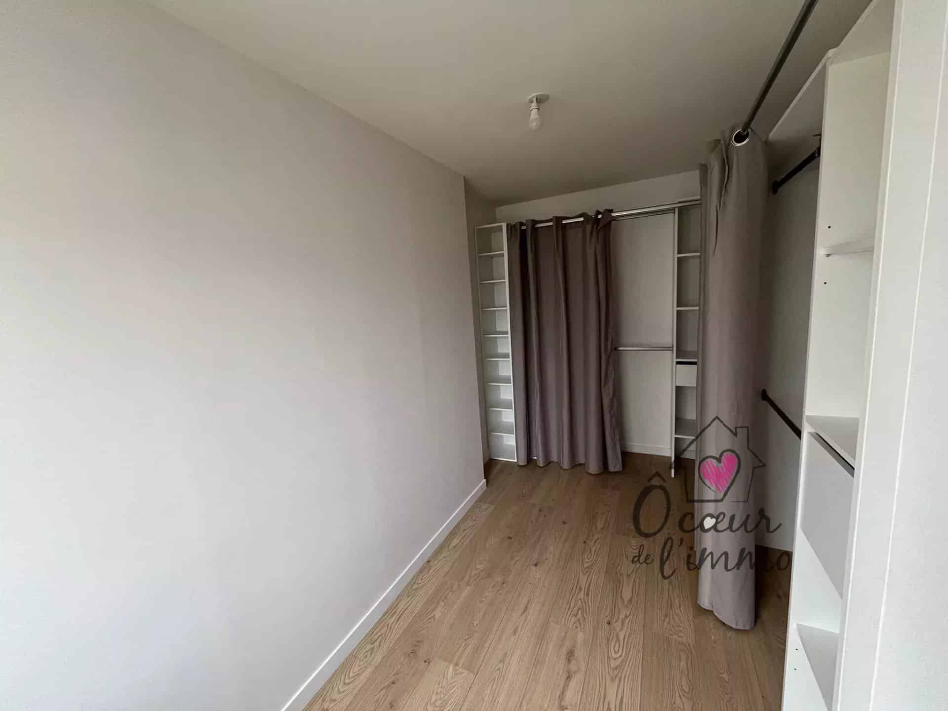BEGROLLES EN MAUGES MAISON T5