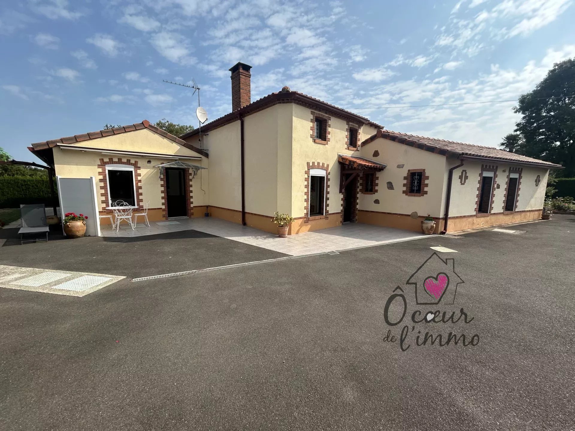 MAISON EN CAMPAGNE