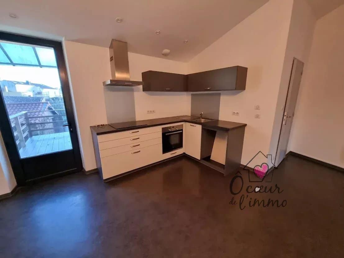 CHOLET APPARTEMENT T3