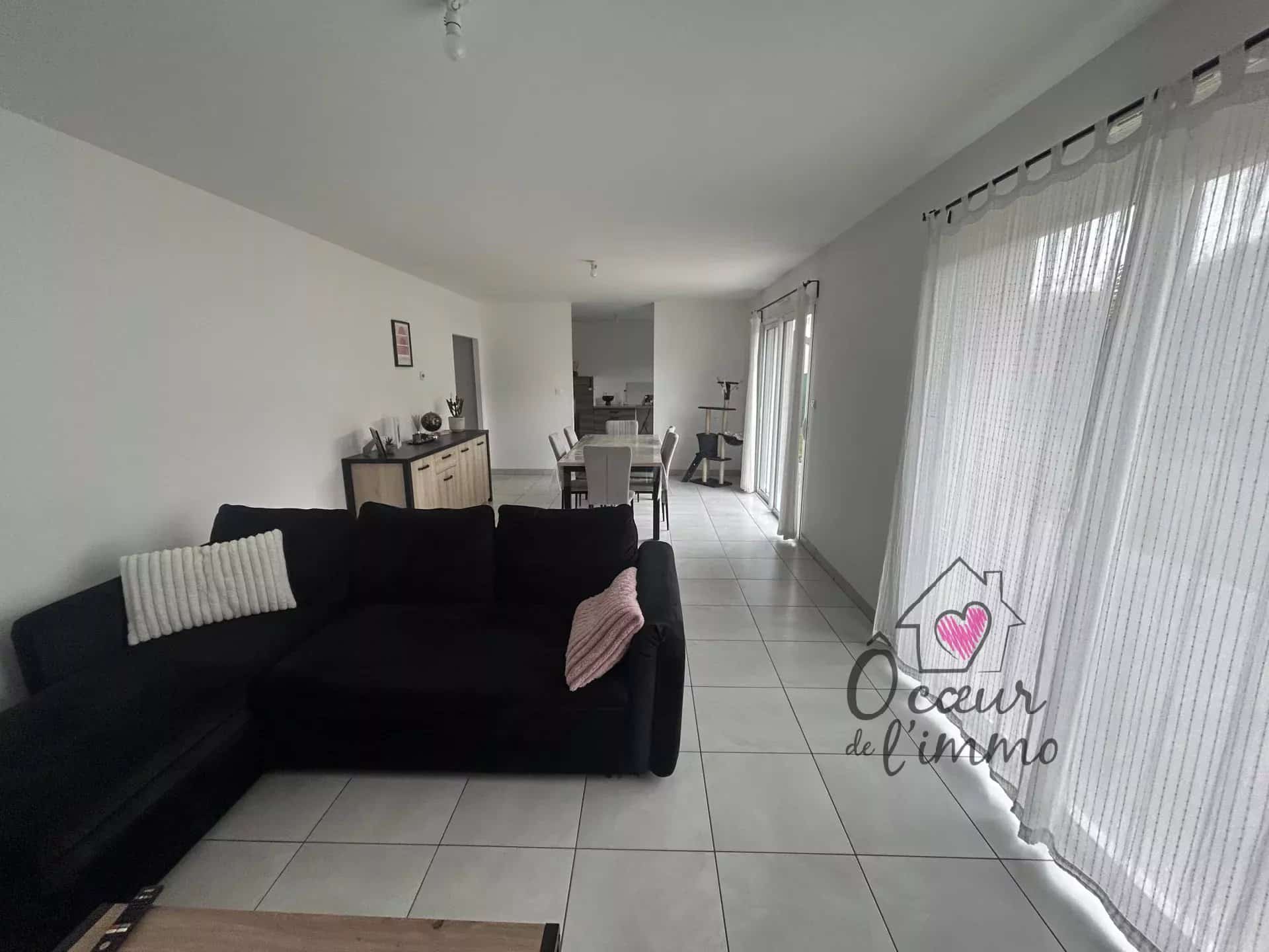 PLAIN PIED RECENT, AXE CHOLET-CHEMILLE
