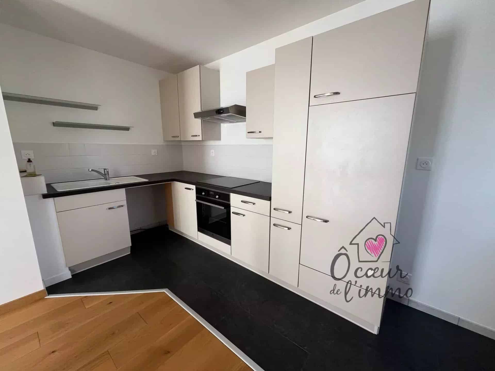CHOLET APPARTEMENT T3