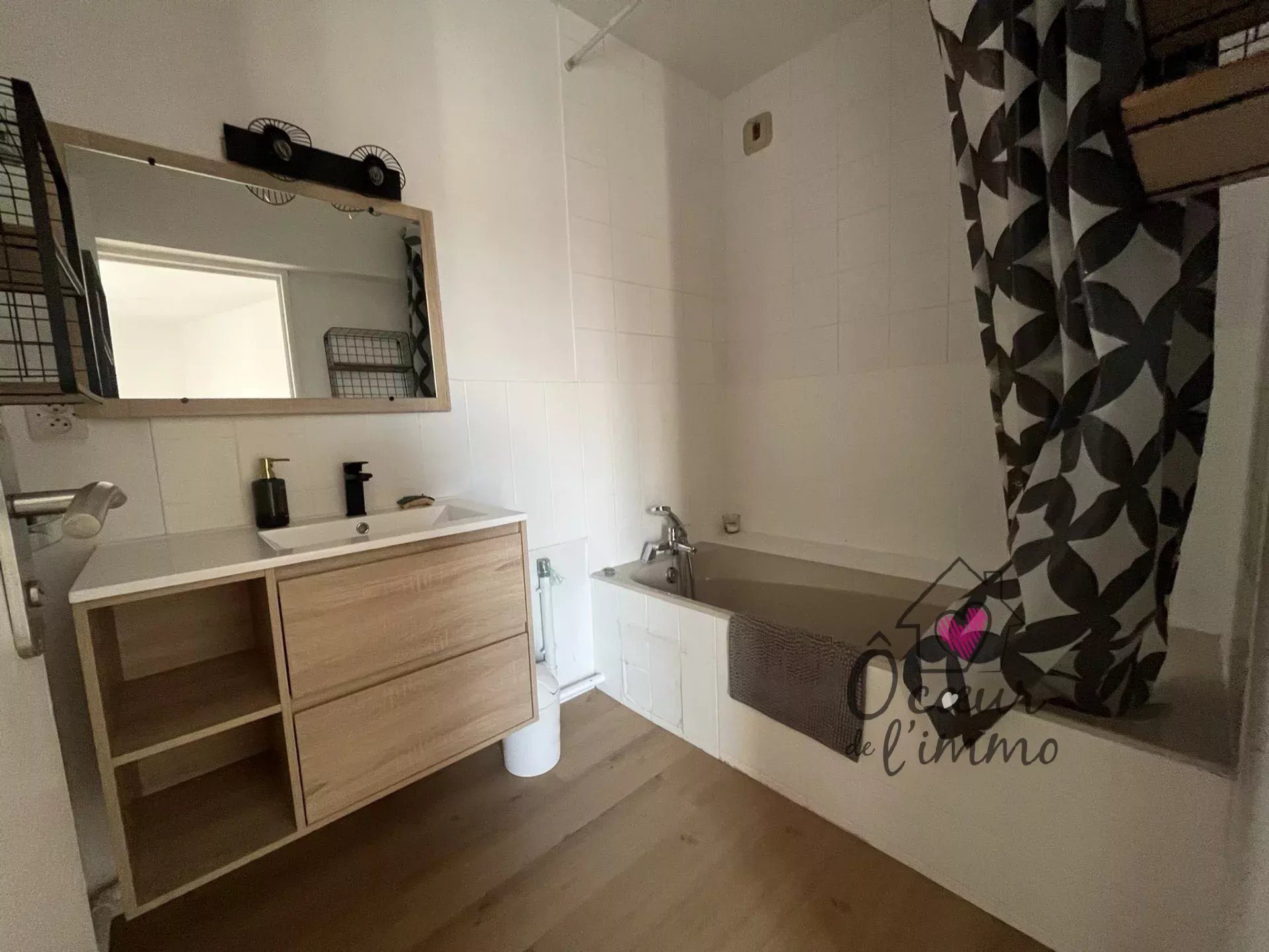 CENTRE VILLE CHOLET T2 MEUBLE