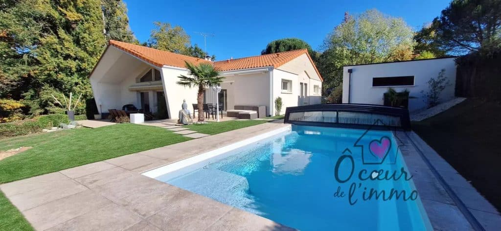 Maison d’Architecte  : 193 m2 avec parc et piscine.