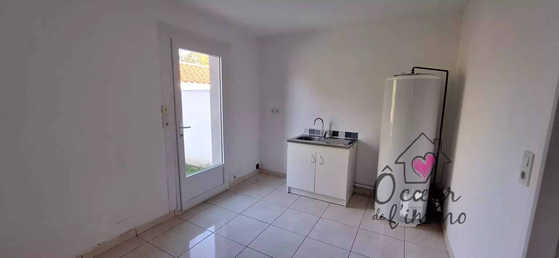 Plain pied  : 4 chambres avec garage.