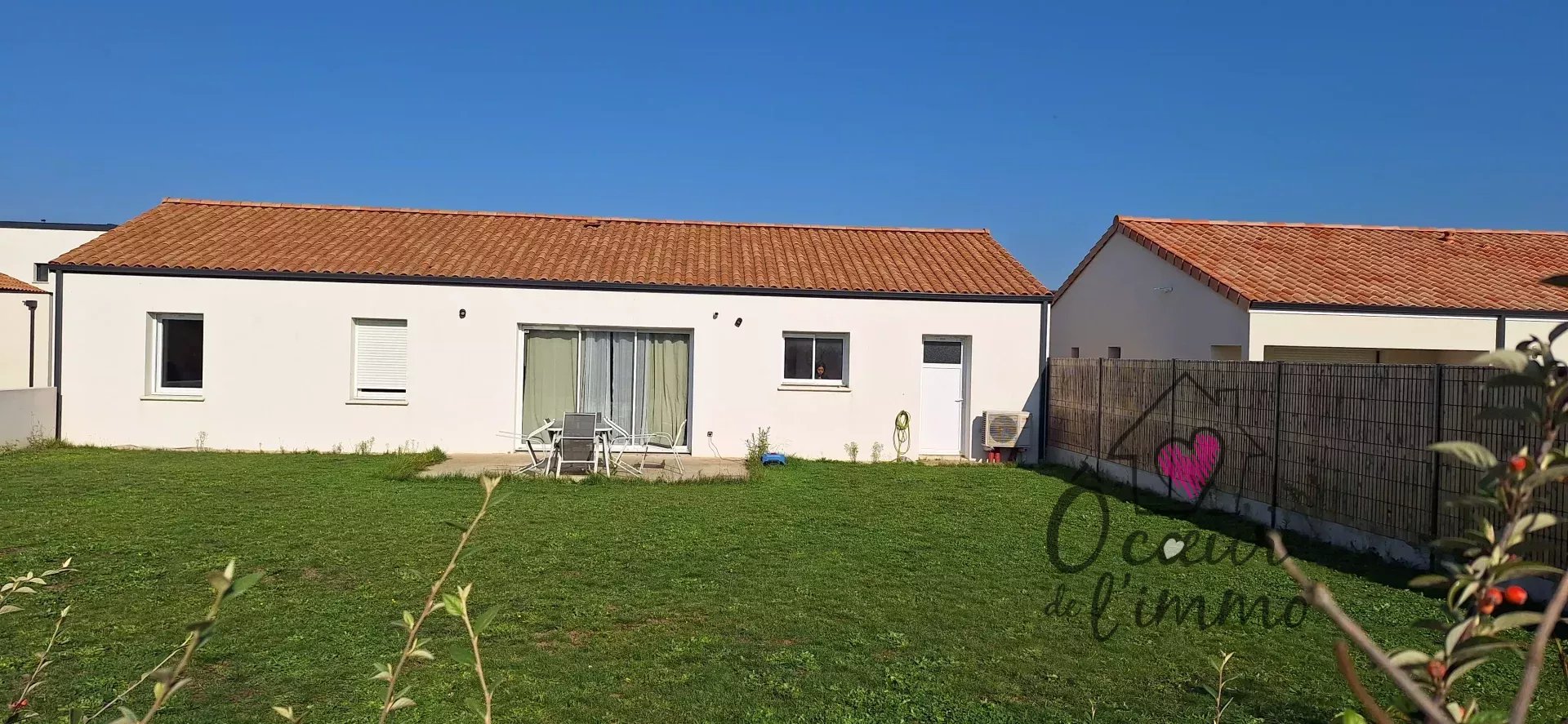 Plain pied de 2022 : 3 chambres  + garage.