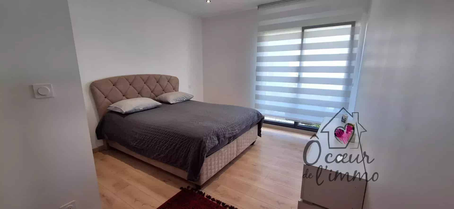 Plain pied 5 chambres 166m2 + garage.