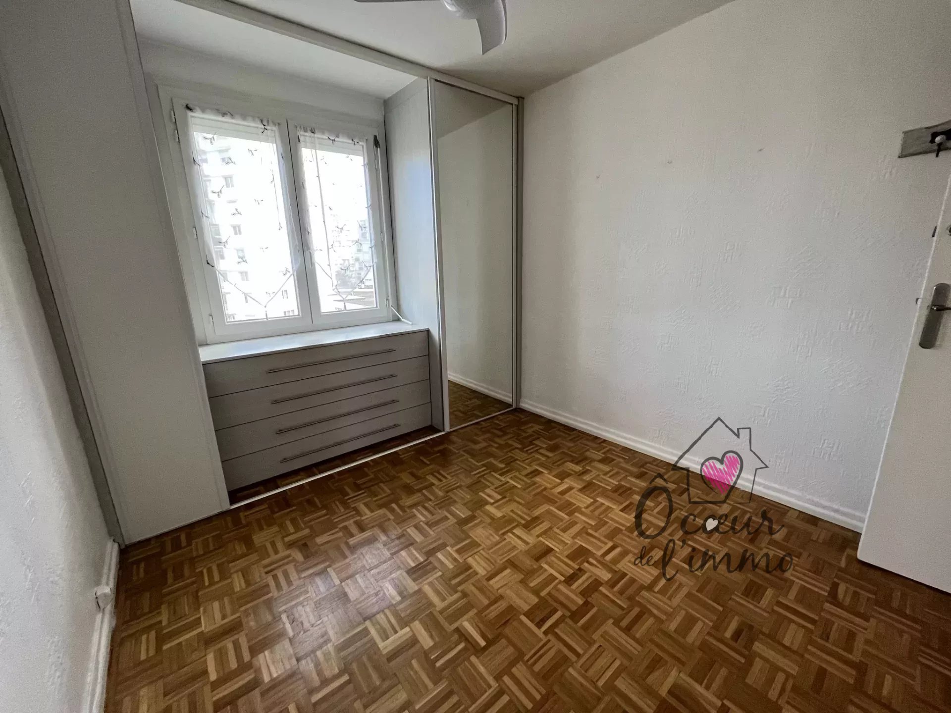 QUARTIER LORRAINE, APPARTEMENT SPACIEUX 3 CHAMBRES