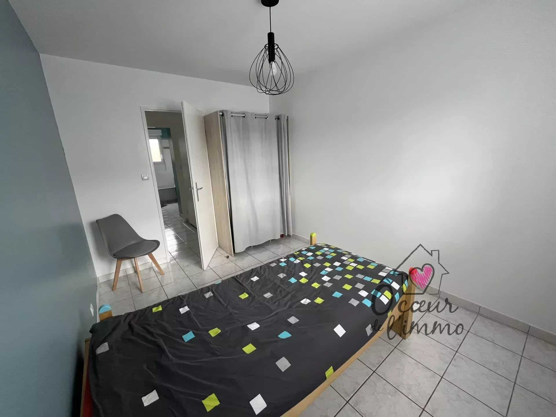 CHOLET, QUARTIER VAL DE MOINE, Pavillon PP meublé