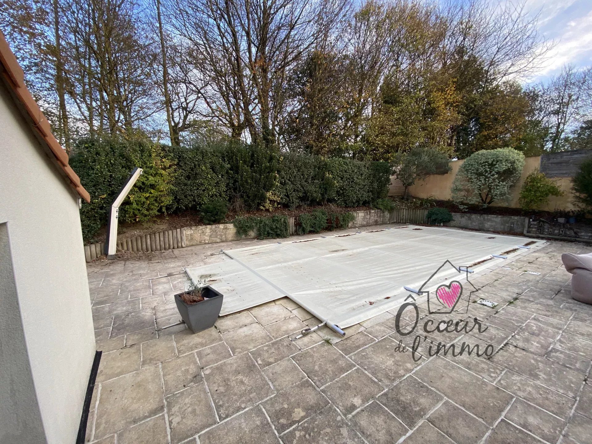 SPLENDIDE PAVILLON PROCHE DE CHOLET !!