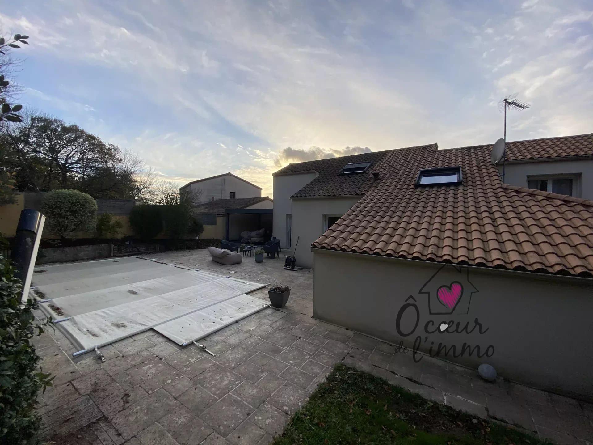 SPLENDIDE PAVILLON PROCHE DE CHOLET !!