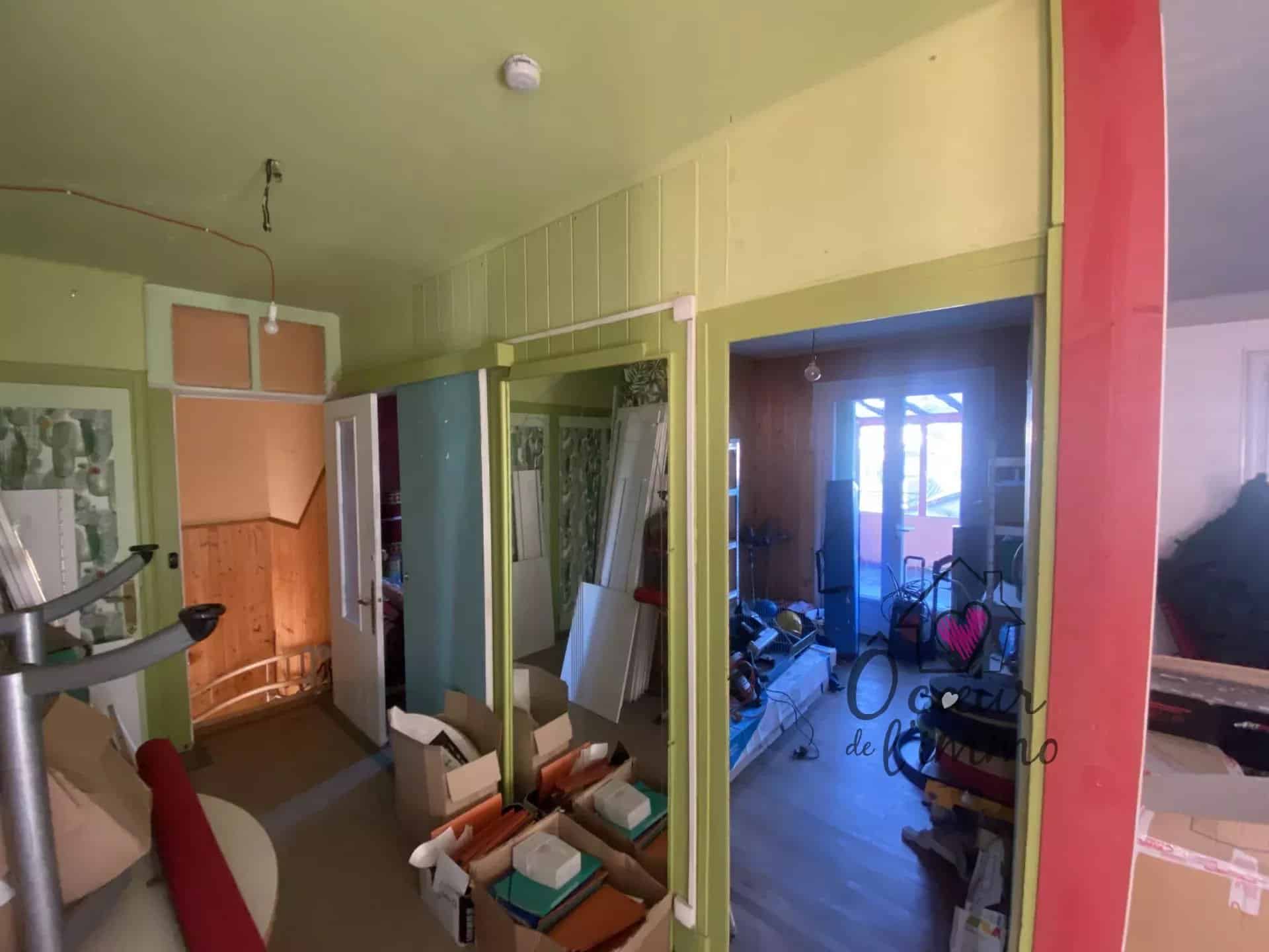 Maison à rénover entièrement – fort potentiel, 98 m² habitables + 110 m² de dépendances aménageables