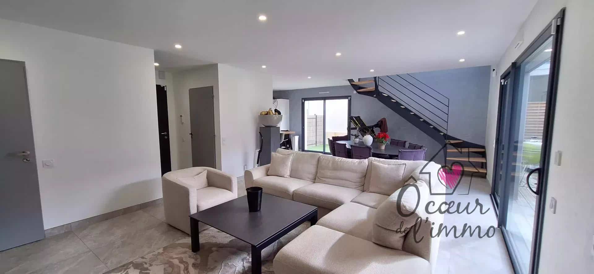 Maison  moderne : 4 chambres + garage