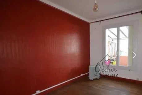 Maison à rénover entièrement – fort potentiel, 98 m² habitables + 110 m² de dépendances aménageables