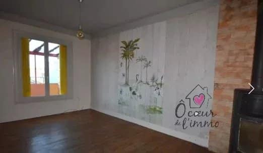 Maison à rénover entièrement – fort potentiel, 98 m² habitables + 110 m² de dépendances aménageables