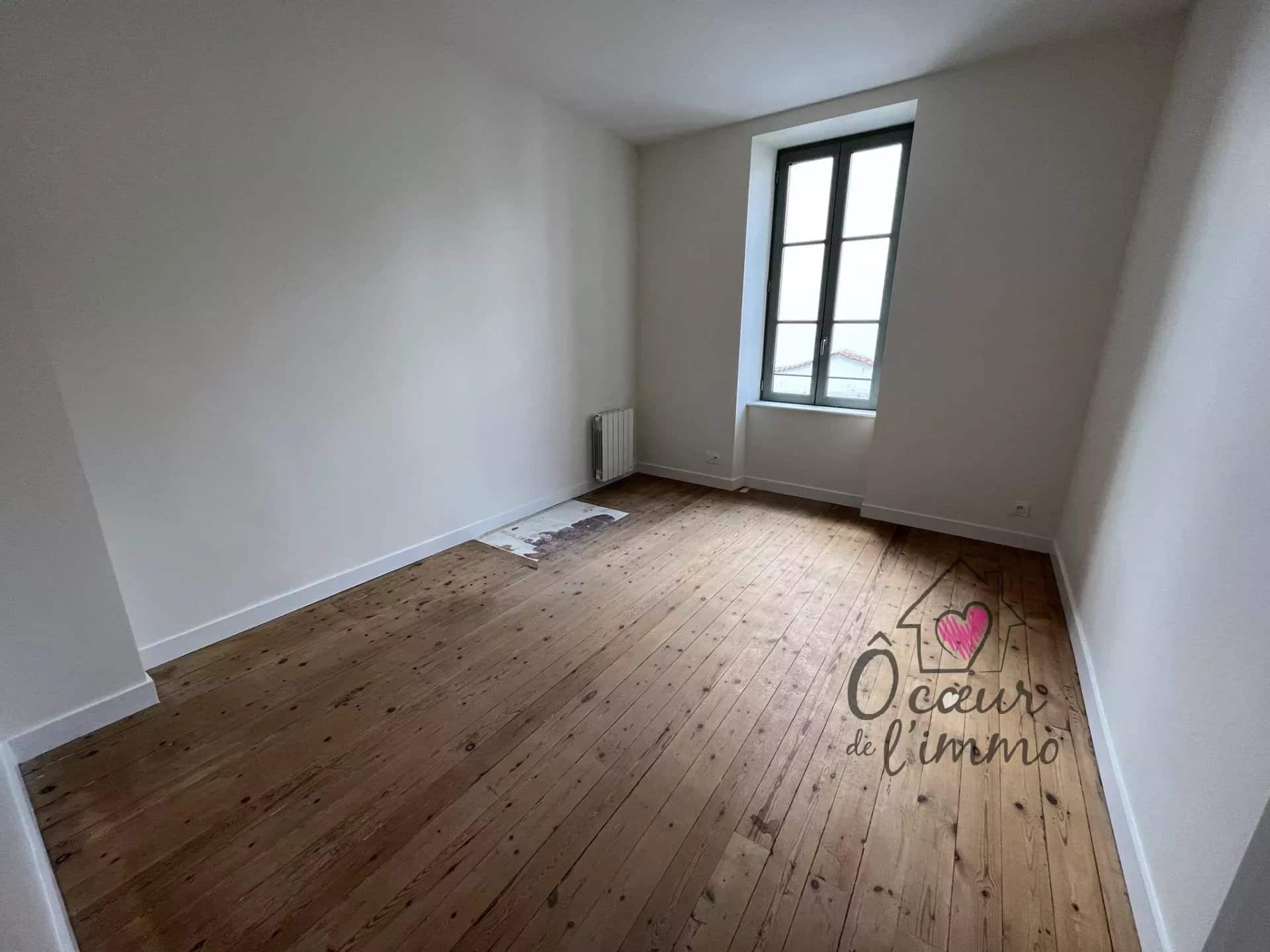 CHOLET- CENTRE VILLE MAISON T5