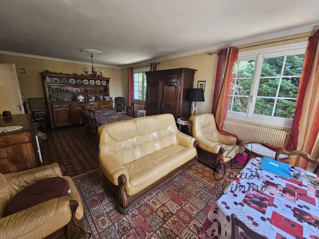 OPPORTUNITÉ À SAISIR – PAVILLON AVEC FORT POTENTIEL !