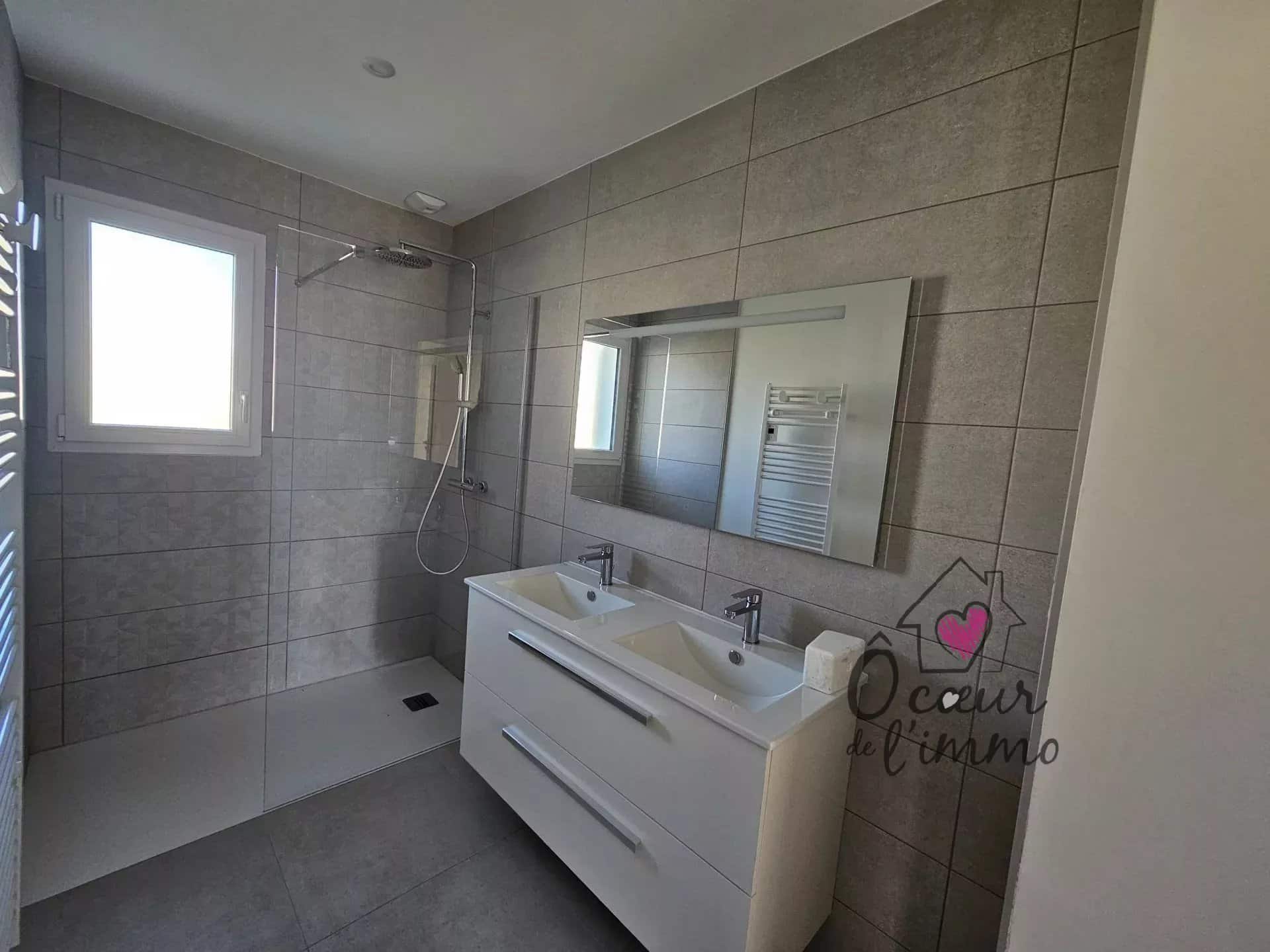 Plain pied  2025 3  chambres + garage