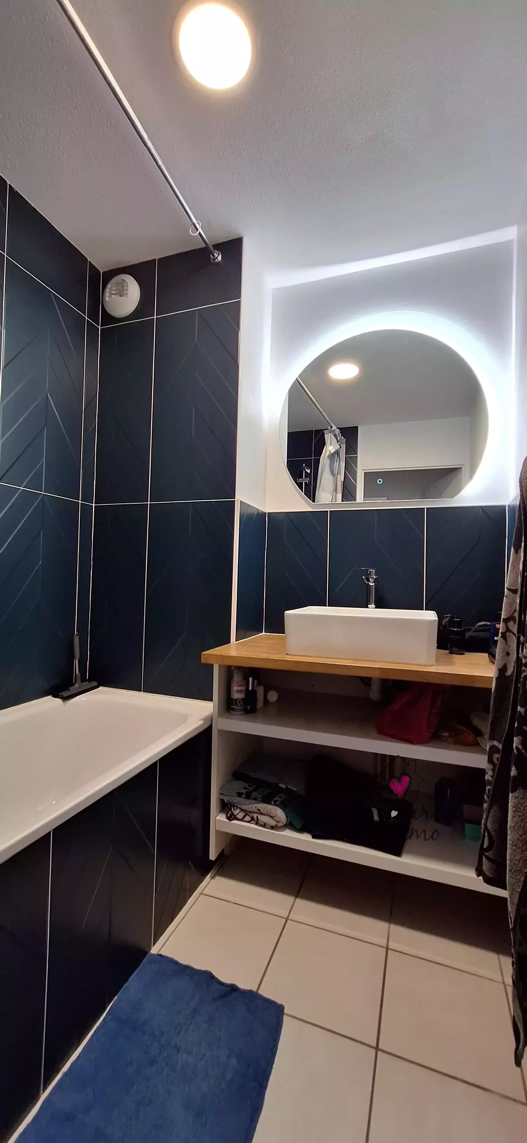 Appartement T2 de 2005 + stationnement privatif.