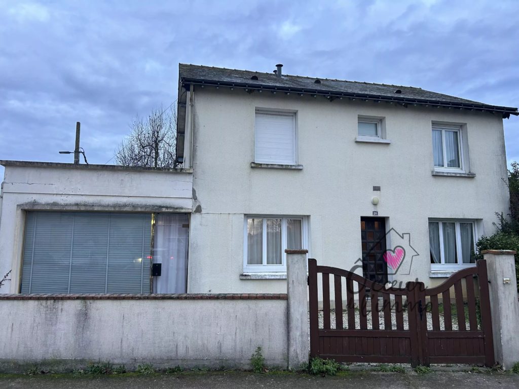 Maison et batiment de 160M²