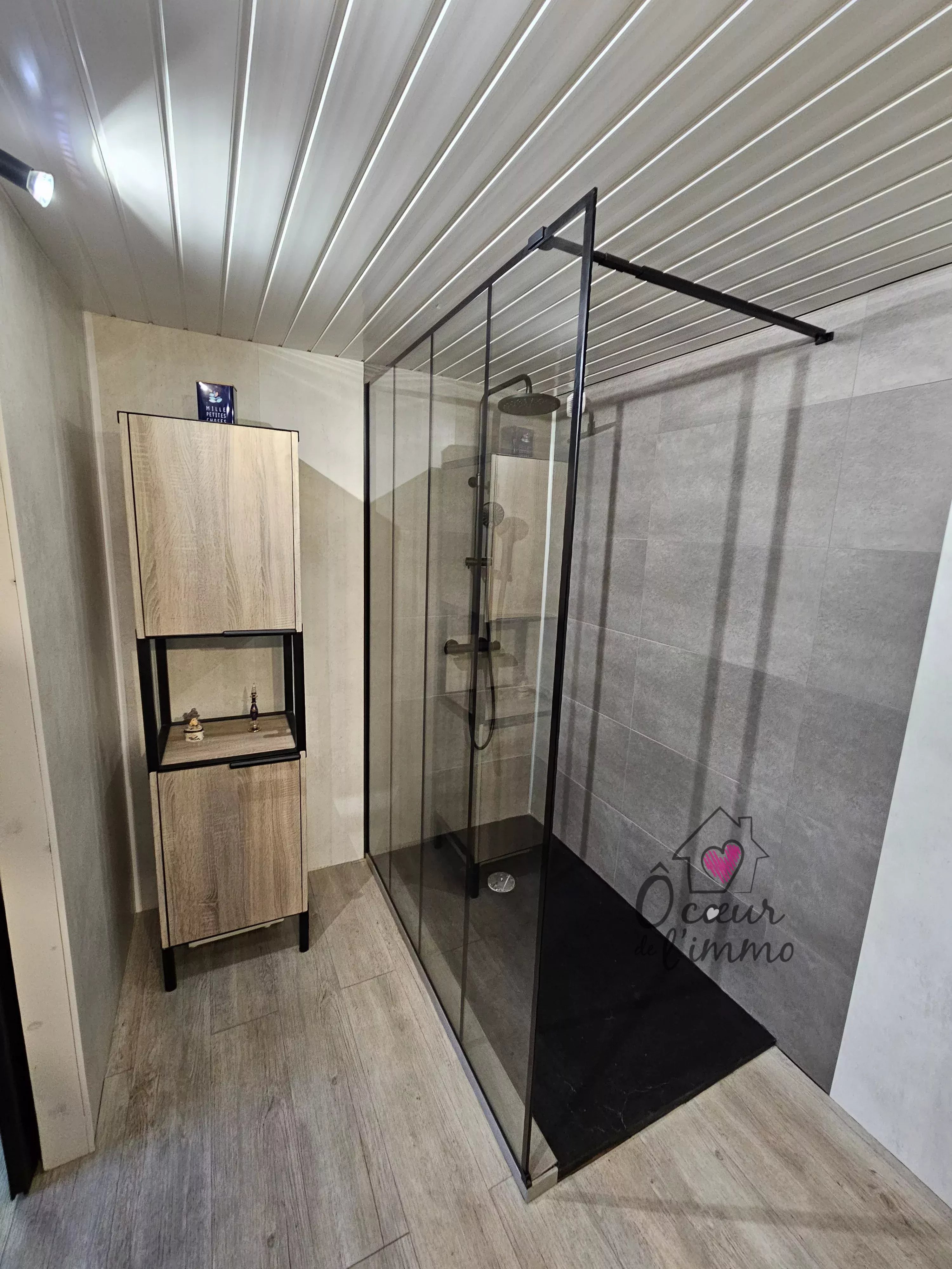 PAVILLON INDEPENDANT