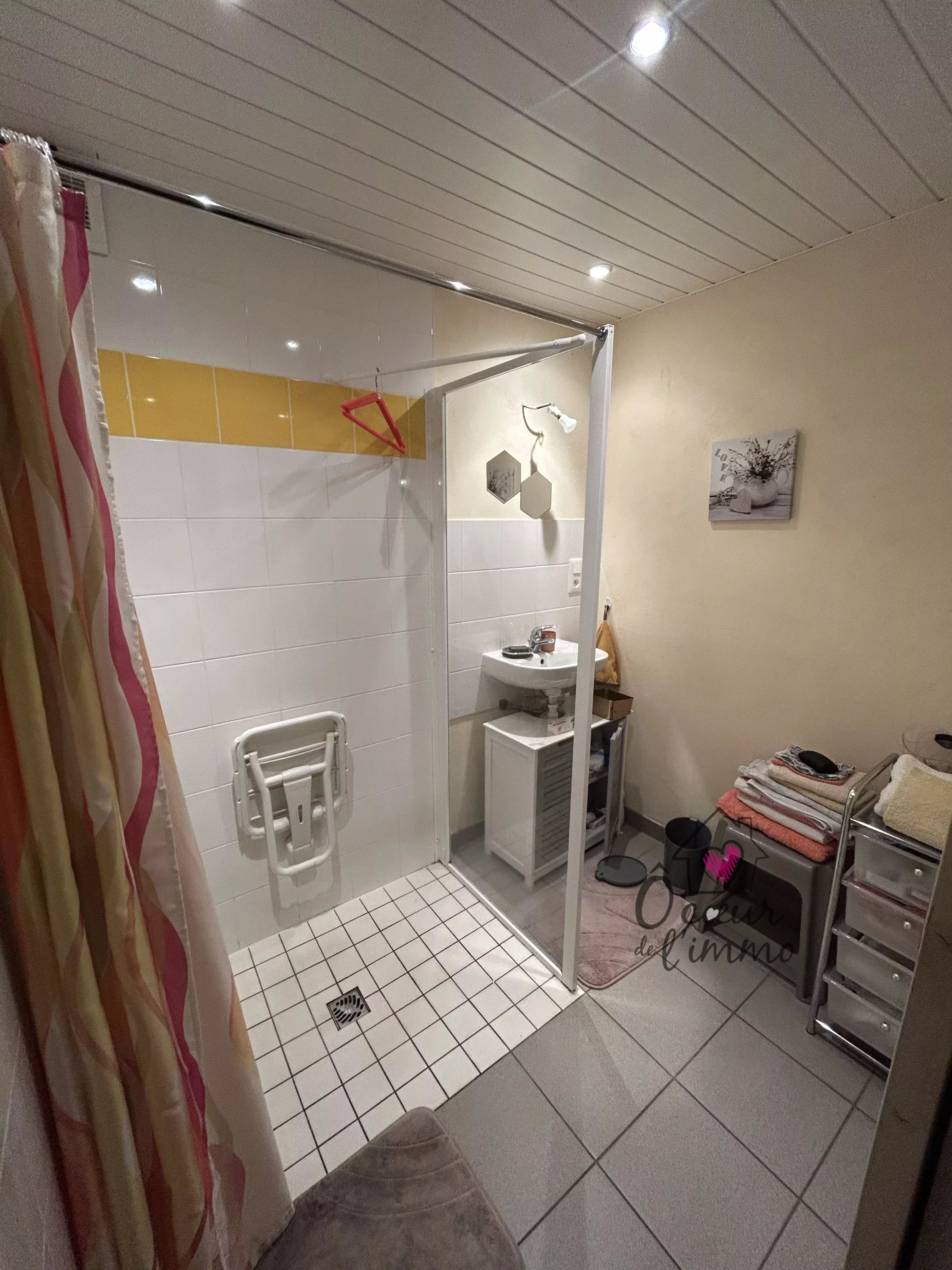 Maison et batiment de 160M²