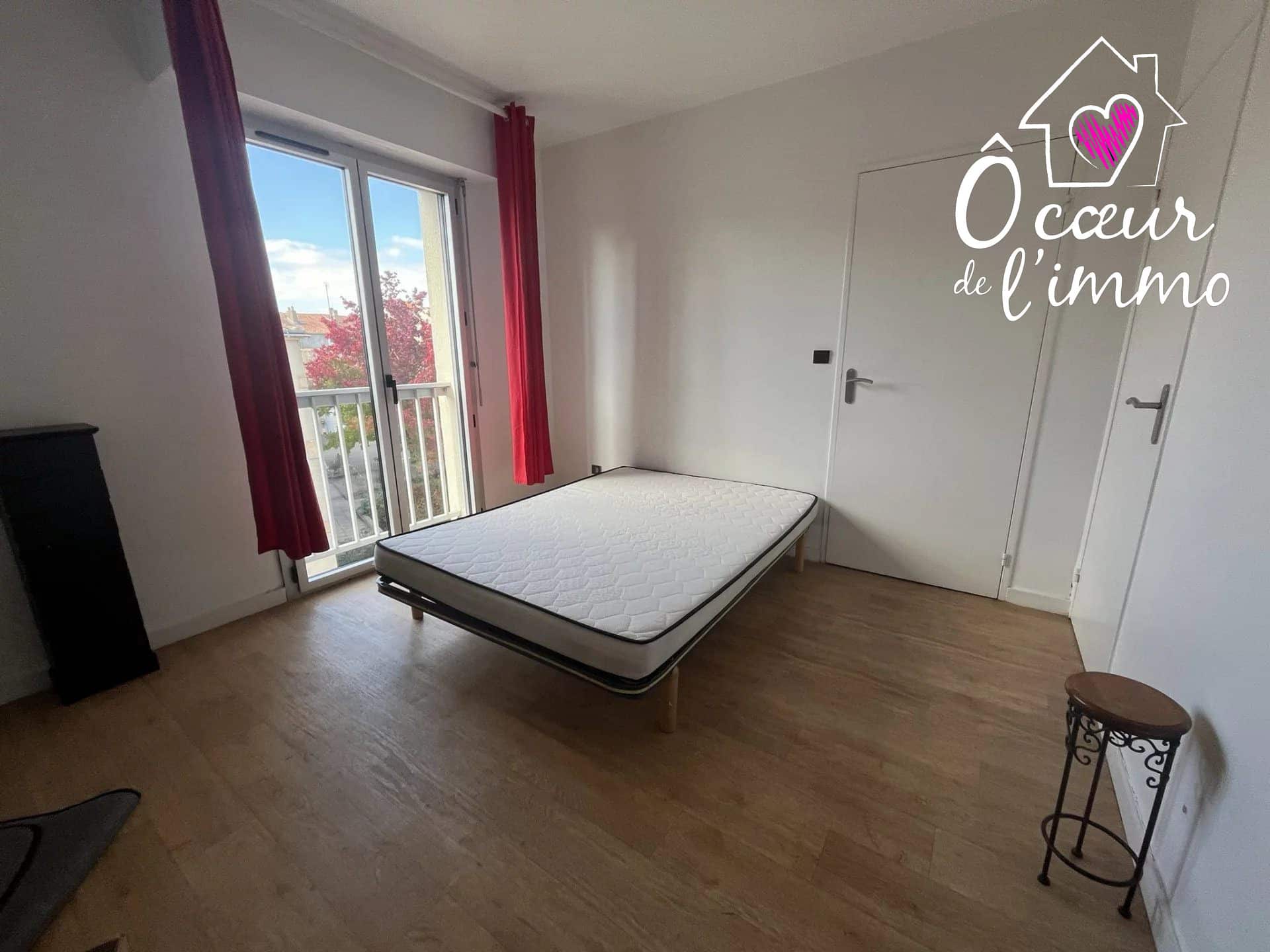 CENTRE VILLE CHOLET T2 MEUBLE