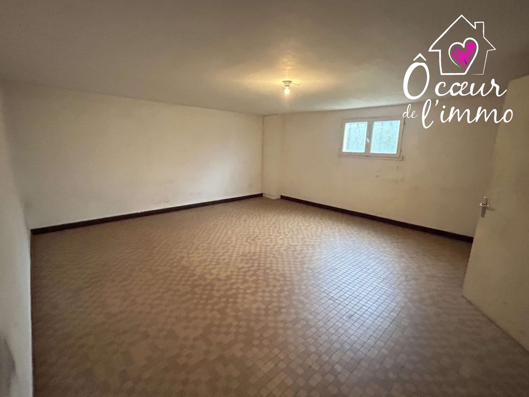 PAVILLON SUR SOUS SOL de 108M²