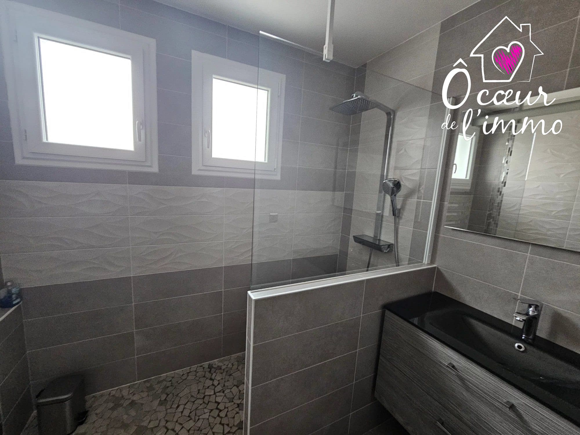 PAVILLON INDEPENDANT