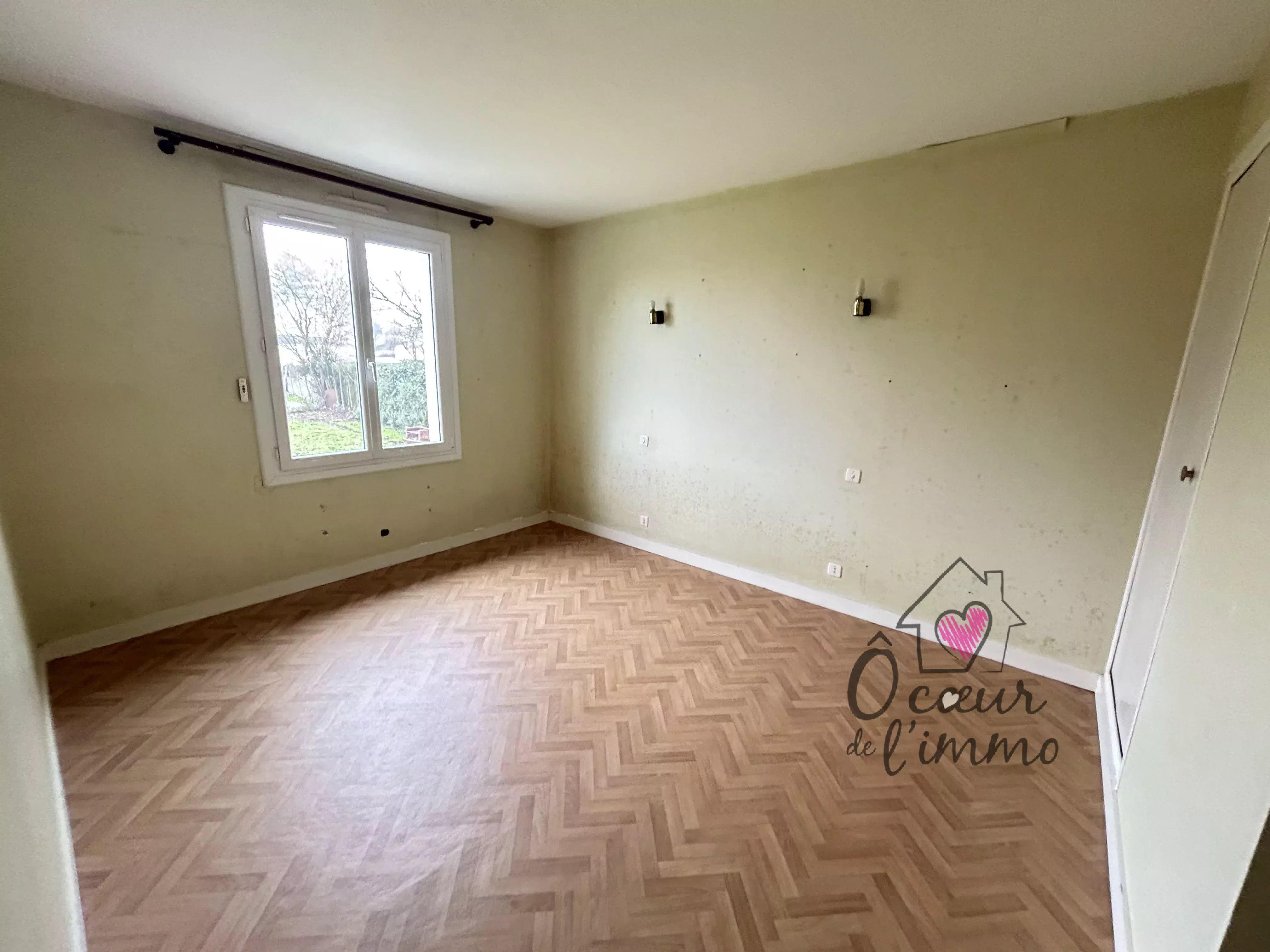 PAVILLON SUR SOUS SOL de 108M²