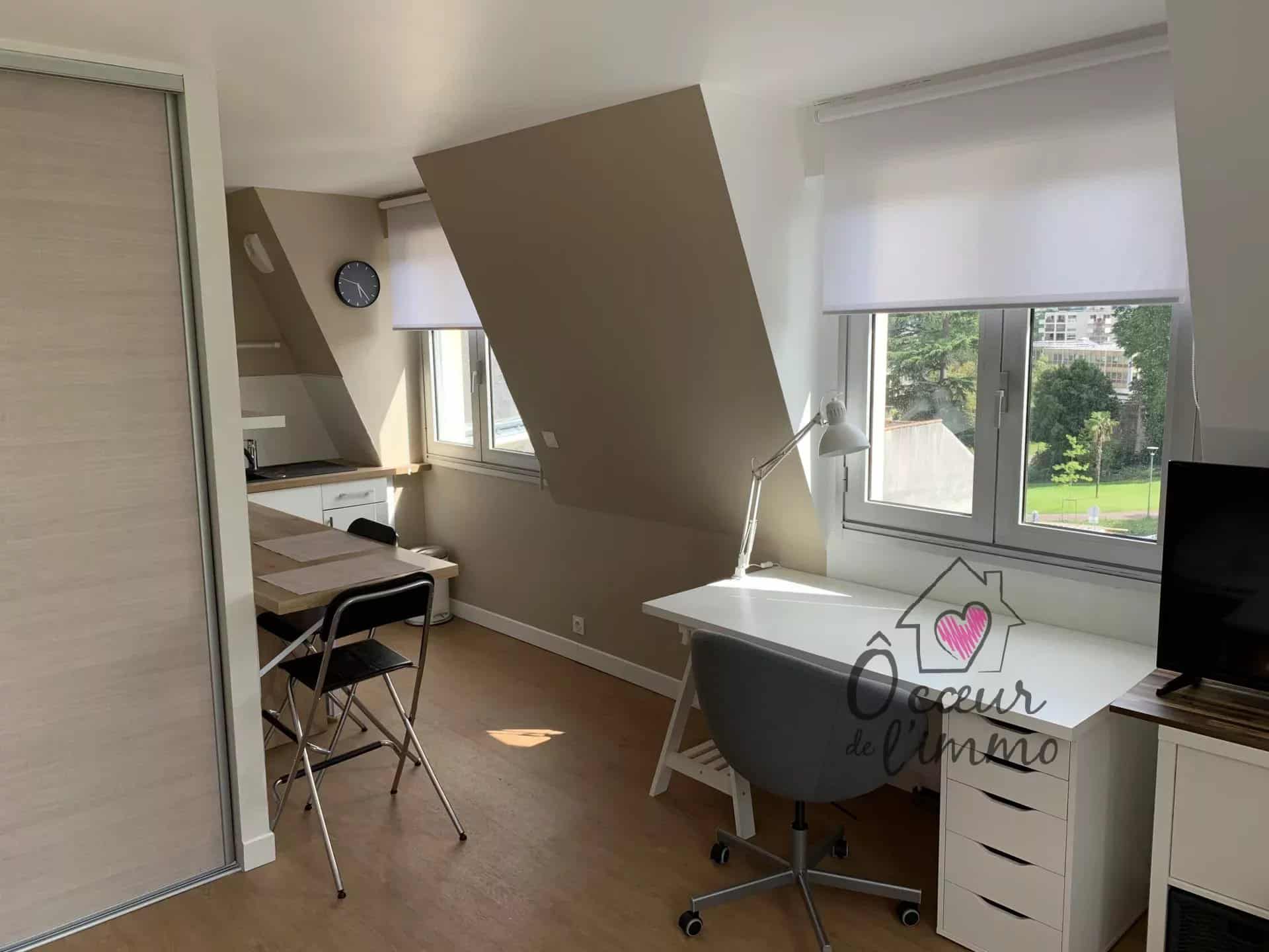 CENTRE VILLE CHOLET – STUDIO MEUBLE