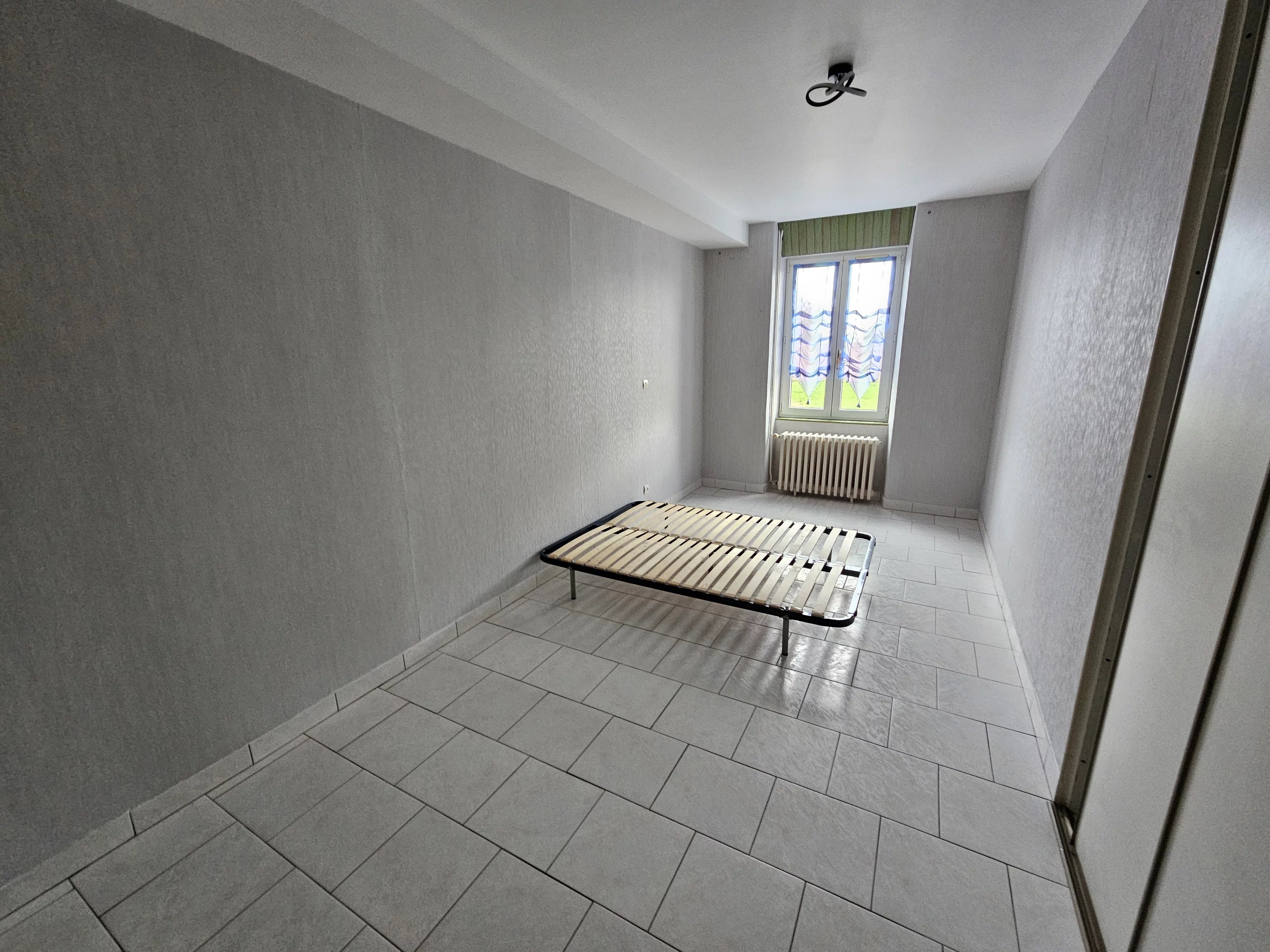 A 5 MINUTES DE CHOLET EN CAMPAGNE!