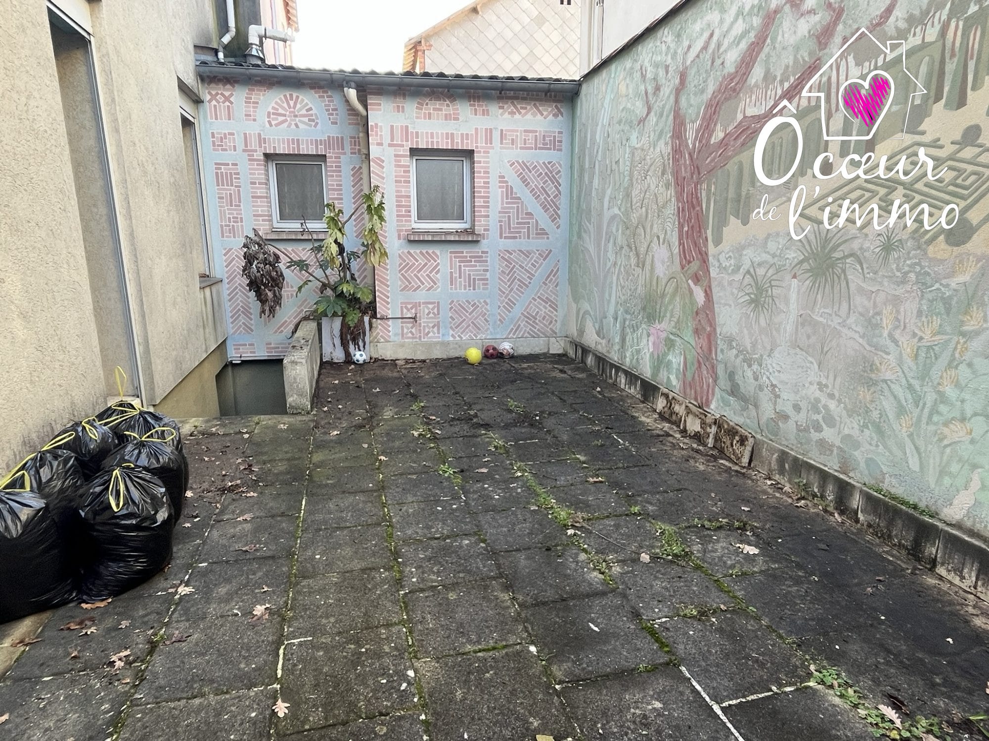 APPARTEMENT EN REZ DE CHAUSSEE