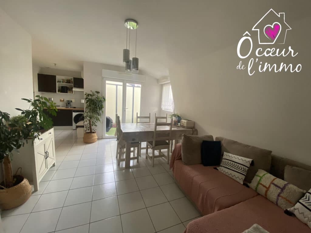Appartement à vendre - Cholet - T3 Dans Résidence Agréable