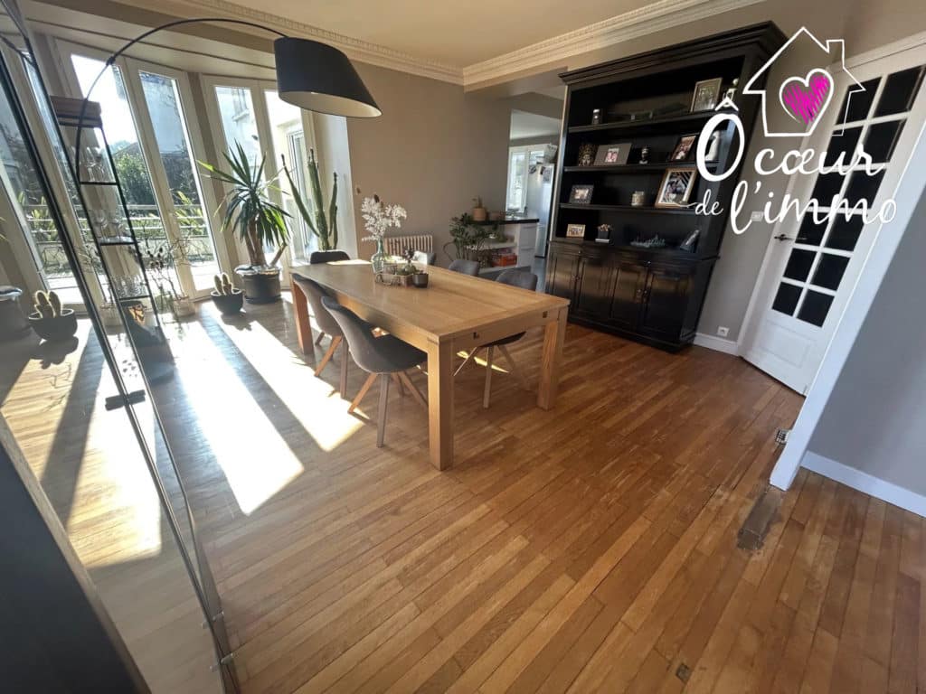 HYPER CENTRE CHOLET REPUBLIQUE