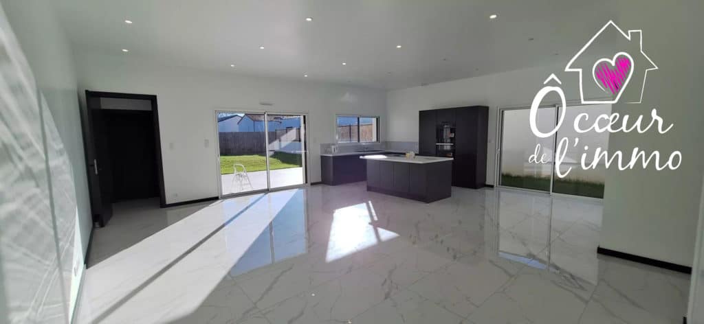 Maison à vendre - Cholet - Moderne 4 Chambres Avec 50M2 de Garage