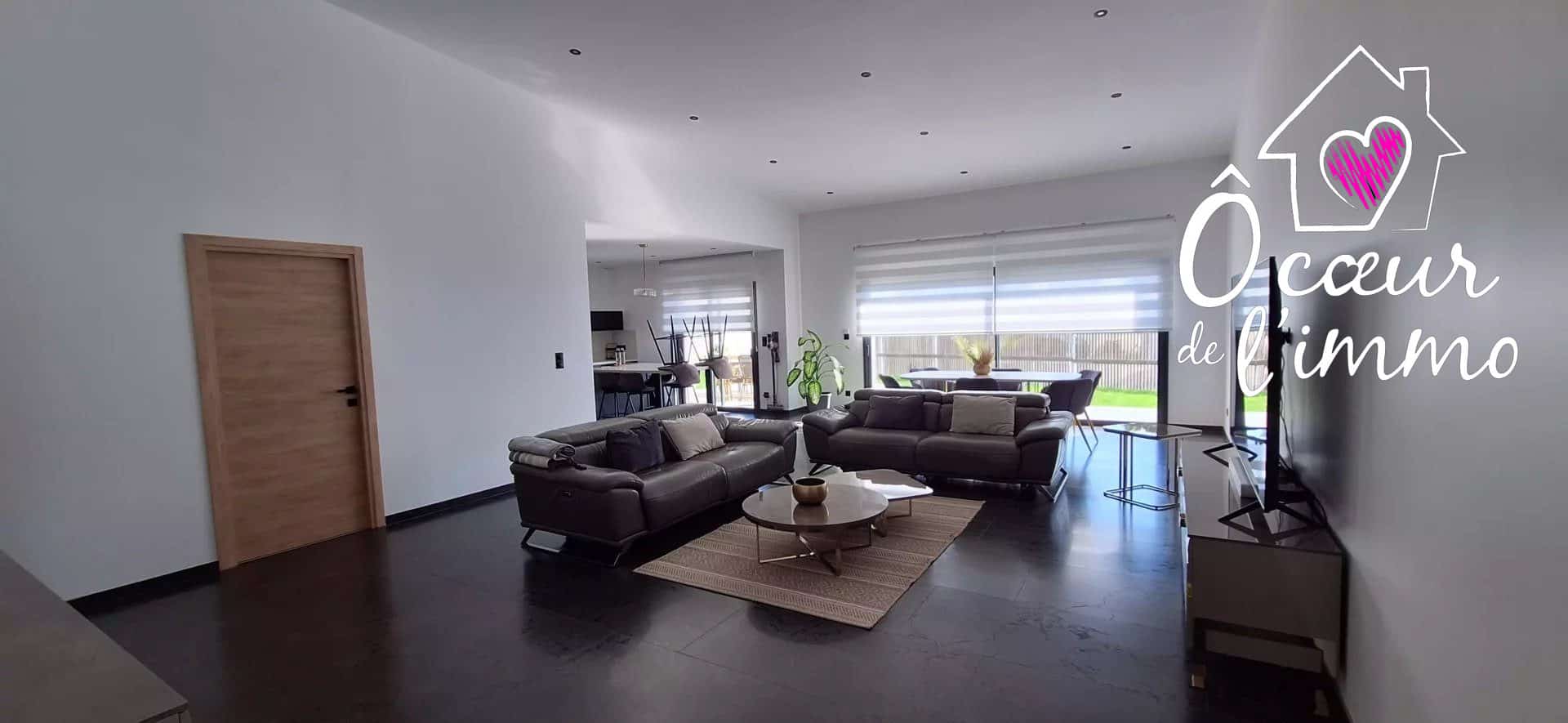Plain pied 5 chambres 166m2 + garage.
