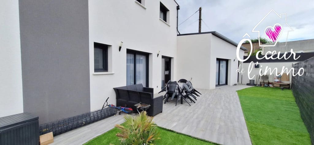 Maison moderne 2023 : 5 chambres + garage