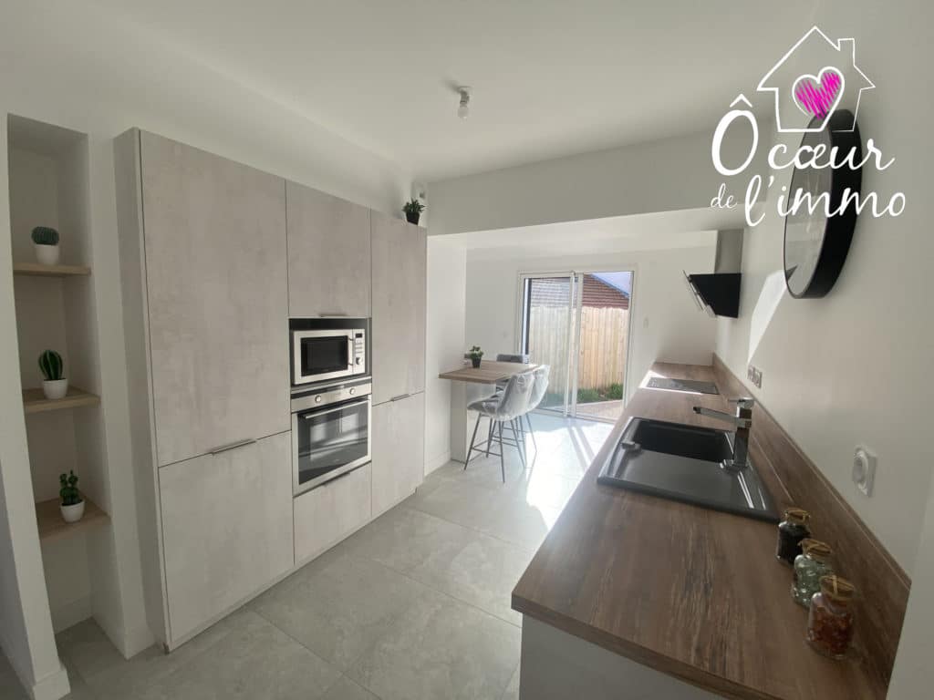 Maison à vendre - Cholet - 4 Chambres Totalement Renovee