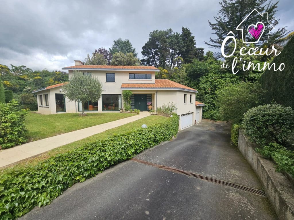 Maison à vendre - Cholet - Propriete de 230M² sur 1200M² de Terrain