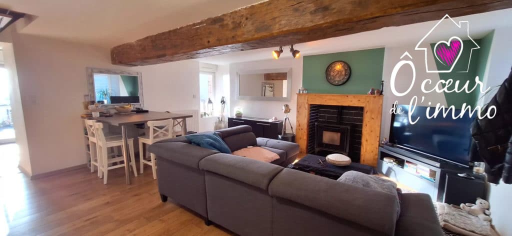 Maison à vendre - Chemillé-en-Anjou - 2 Chambres Avec Vue sur la Campagne !!!
