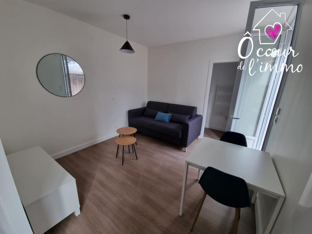 Appartement à louer - Cholet - Centre Ville Studio Meuble