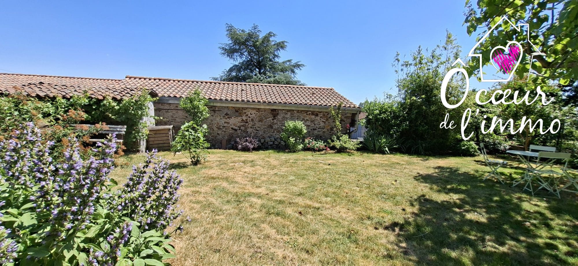 Maison 5 chambres + double garage.